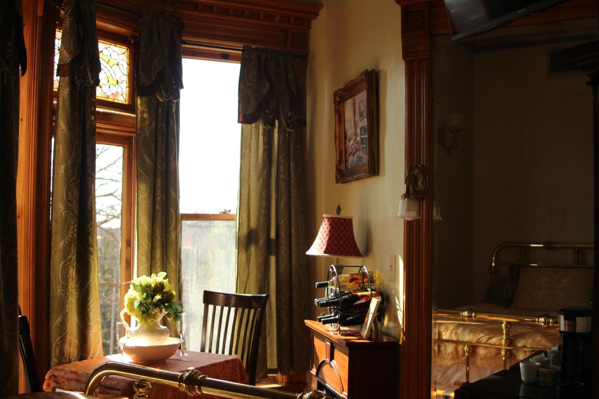 Henderson Castle Inn Kalamazoo Bilik gambar